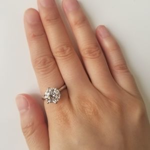 The Solitaire Ring (5 US) 925 Sterling Silver